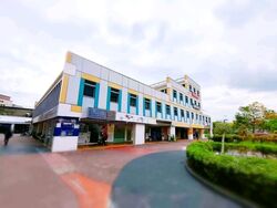 Tampines Central 1 (D18), Retail #559818231